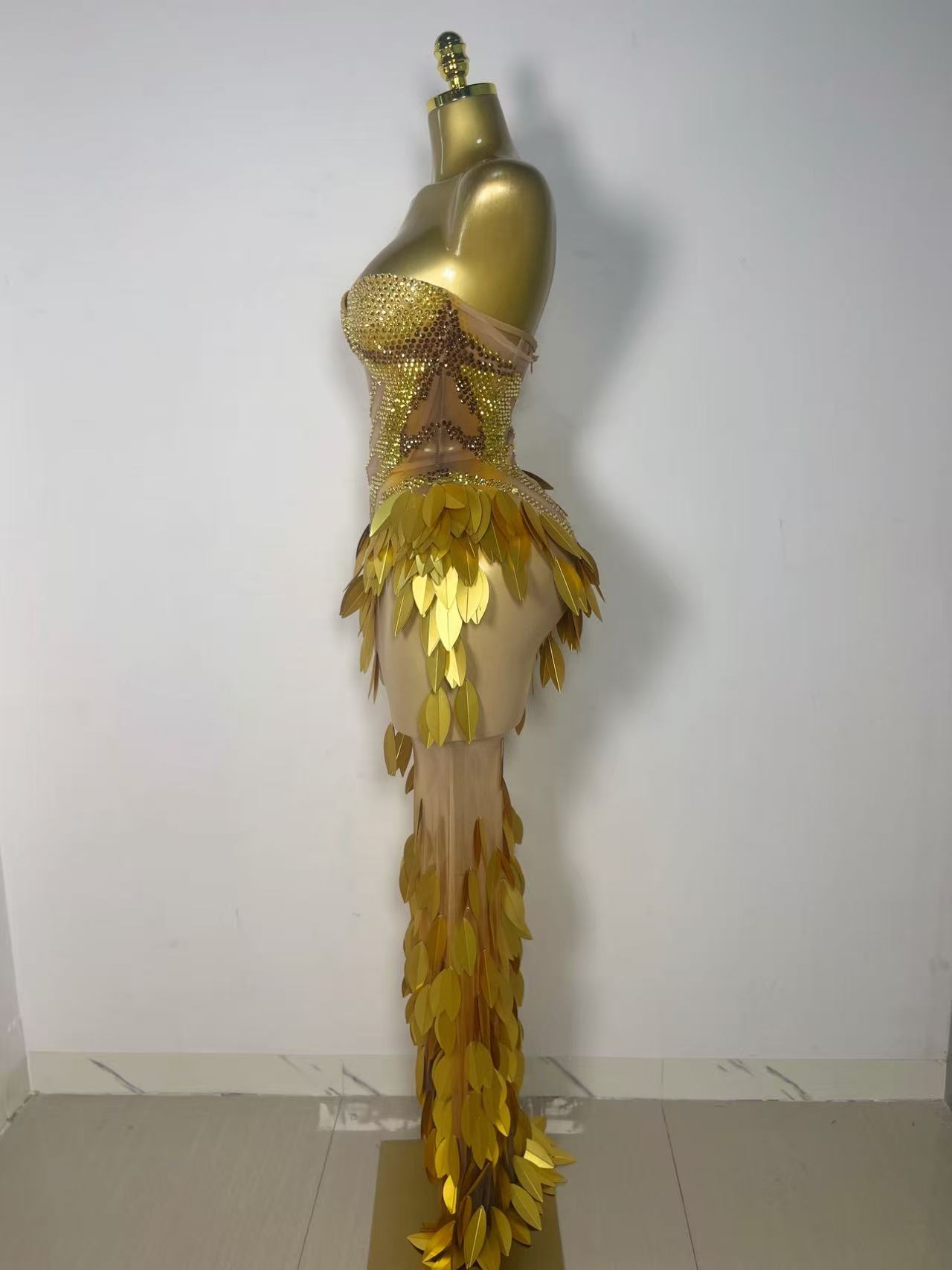 Funkelndes goldenes Strass-Pai – Sparkly Rhinestone Club Party Dress Bewertung und Preis